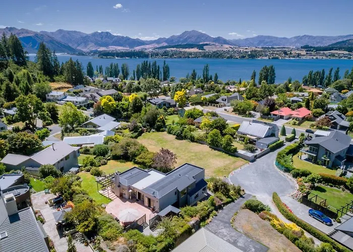 Sargood Splendour - * Wanaka